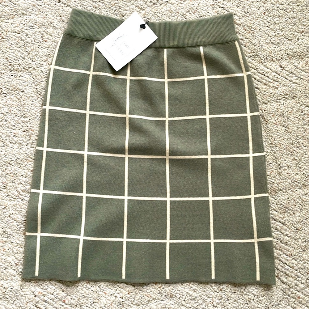Tean Rose plaid skirt 🌹